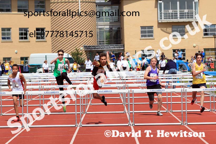 Mens U-17s and Boys U-15s Hurdles, 2022 Northern Inter Counties U17s and U15s Track and Field, York, Thursday, June 2nd. Photo: David T. Hewitson/Sports for All Pics